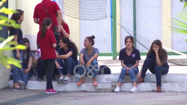 Ora News - Ministria e Arsimit rrit programet dy vjeçare për studentët me mesatare nën 6