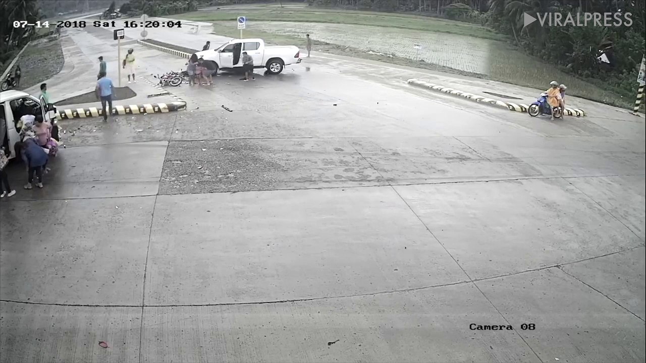 CCTV Of Junction Collision