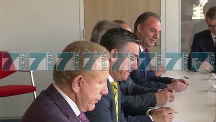 BEHGJET PACOLLI SQARON TAKIMET NE BRUKSEL - News, Lajme - Kanali 7