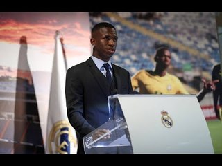 VEJA A APRESENTAÇÃO OFICIAL DE VINÍCIUS JÚNIOR NO REAL MADRID (20/07/2018)