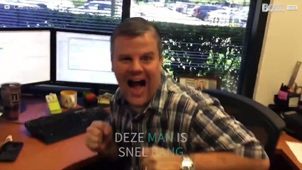 Man laat collega een jaar lang schrikken