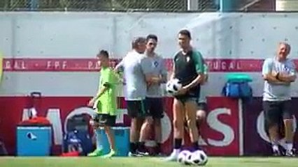 live Ronaldo prepares to face Uruguay dance!