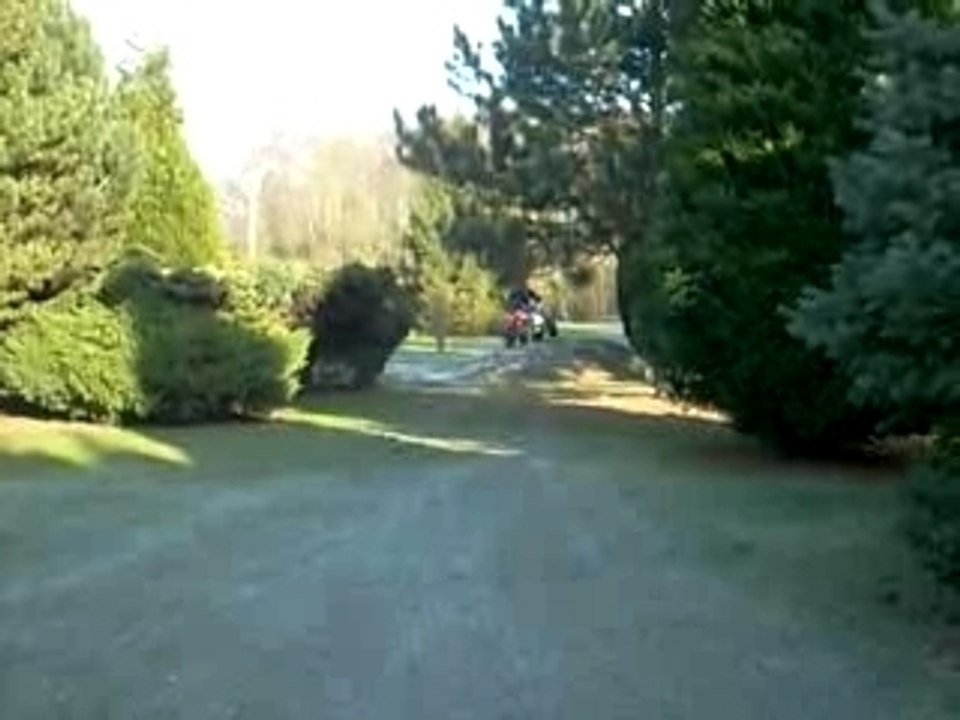 moi sur mon nouveau 200cc