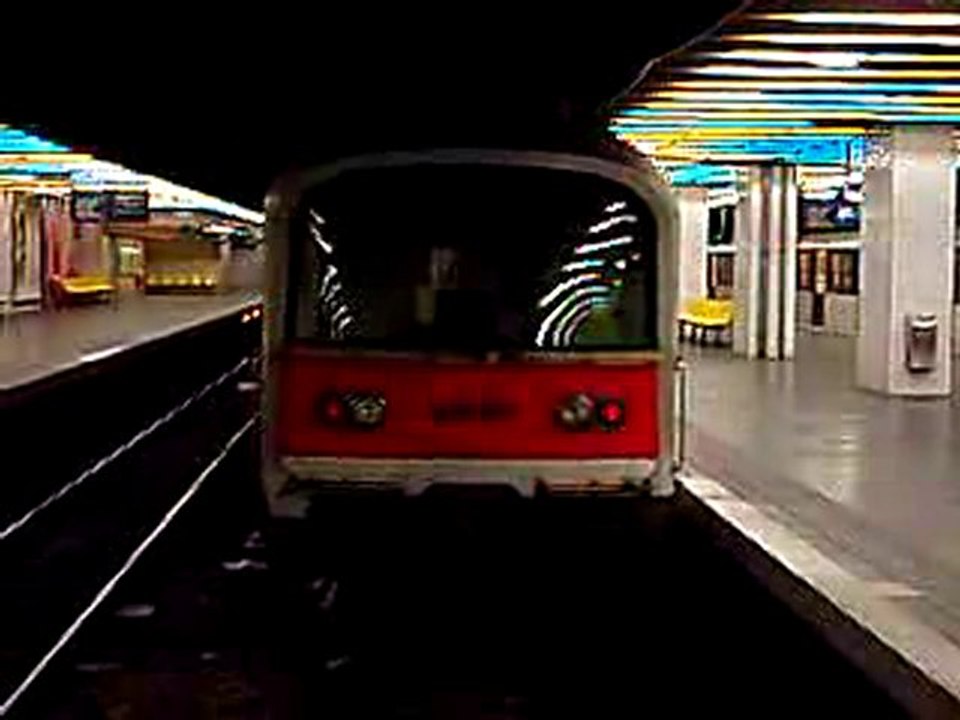 MS61 : Départ de la gare de Saint Germain en Laye sur la ligne A du RER