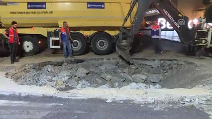 Beşiktaş'ta Yolda Çöken Alan Onarıldı