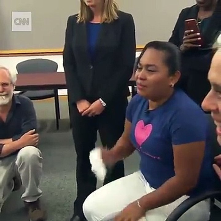 Heartbreaking. ...#Repost  nn・・・Watch Angelica Gonzalez-Garcia and her 8-year-old daughter reunite at Boston's Logan Airport on Thursday in a CNN exclusive