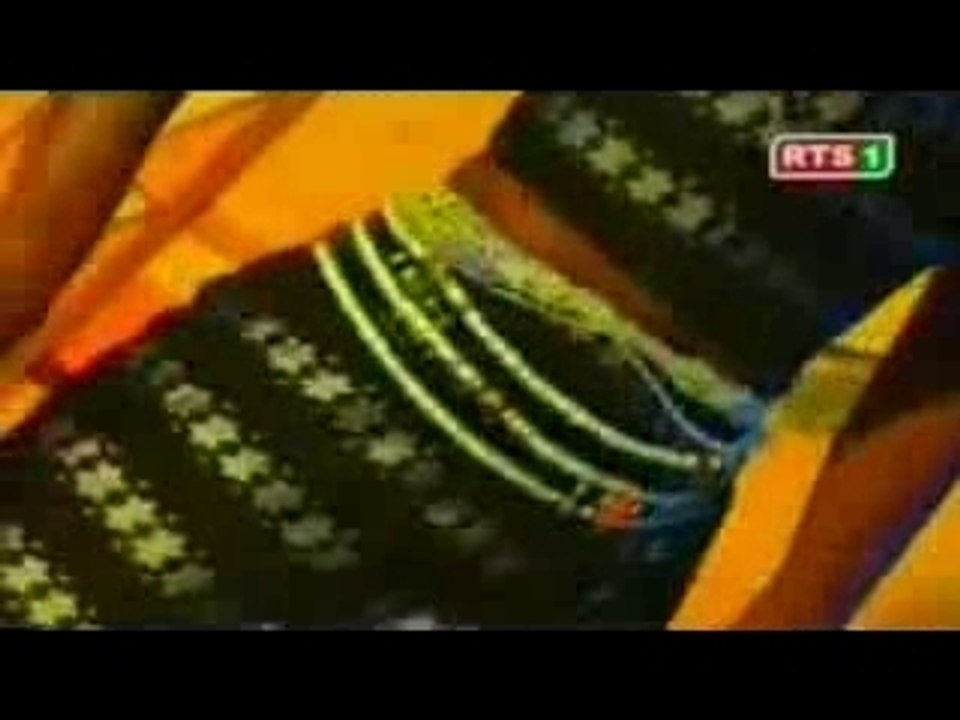 African Divas - Senegal - Mbalax - Coumba Gawlo - Bine Bine