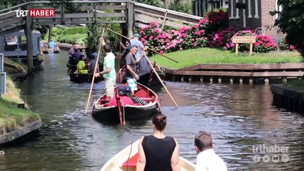 Tarihi evleri ve kanallarıyla Hollanda'nın şirin köyü Giethoorn