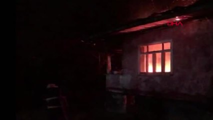 Düzce Metruk Bina Alev Alev Yandı