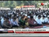 Presiden Jokowi Salat Id di Masjid Raya Sumatera Barat