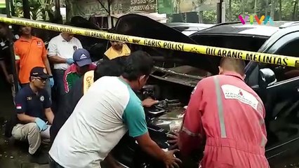 Kronologi Mobil Neno Warisman Terbakar