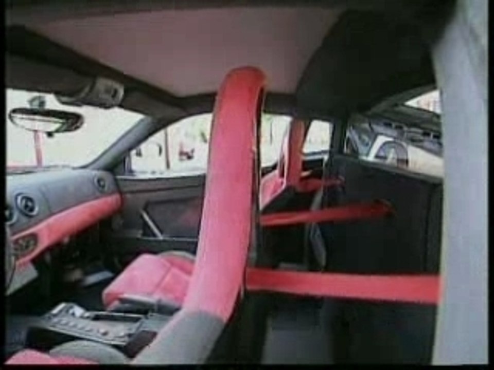 Video BUGATTI veyron vs MERCEDES SLR vs FERRAR