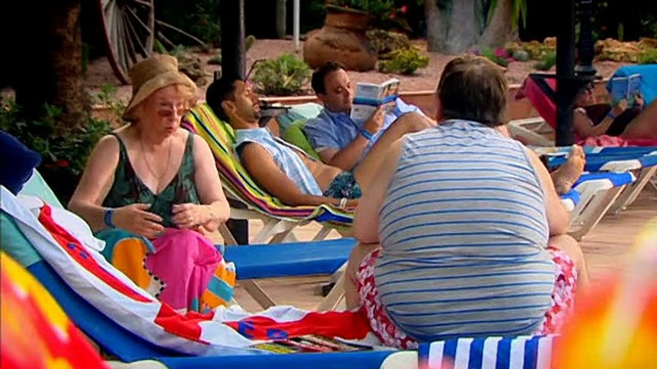 Benidorm S02E05