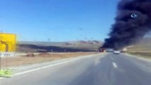 Doğubayazıt’ta PKK’lı teröristler 4 aracı ateşe verdi