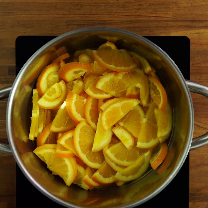 Une recette à faire pour profiter des bonnes oranges estivales toute l'année !La recette :