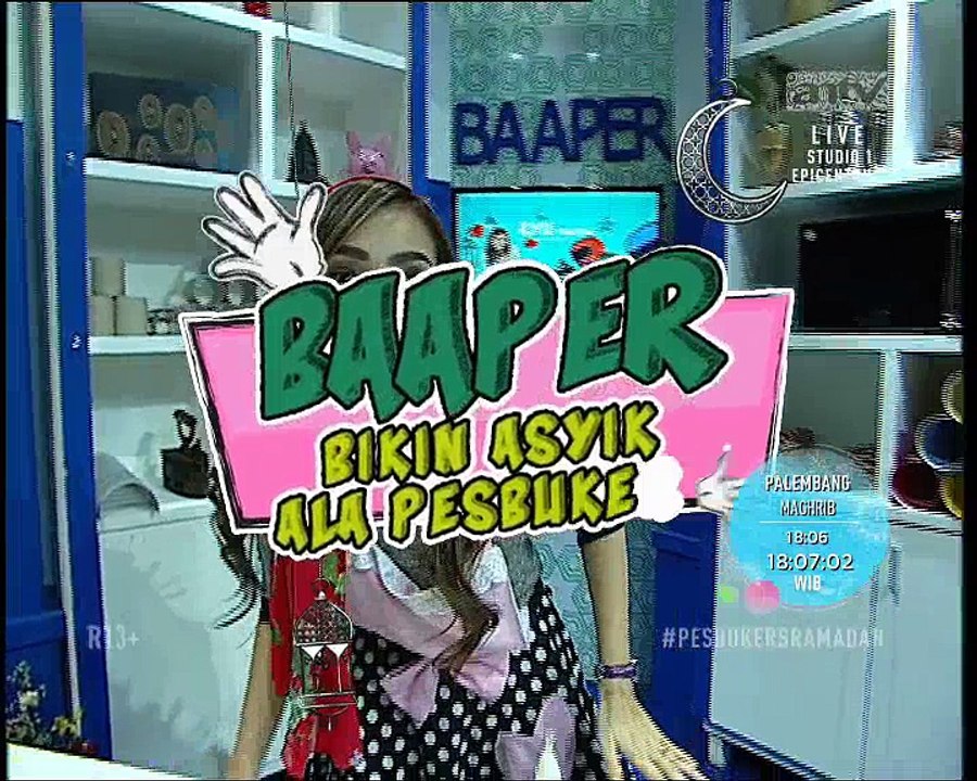 Baaper Ayu Tingting, Bikin Tempat Lilin dari Botol Bekas