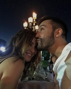 Γάμος στη σόουμπιζ! Δείτε τη Ναταλία Γερμανού να σύρει τον χορό στο γαμήλιο γλέντι