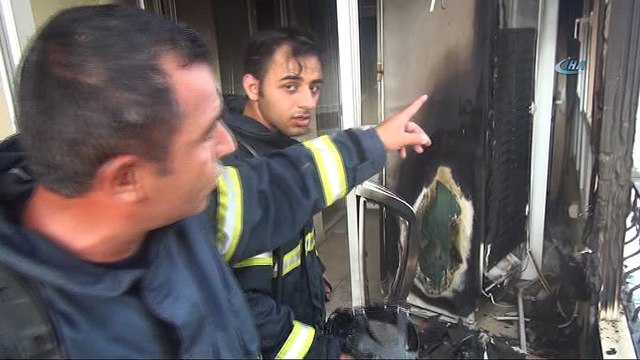 Buzdolabı kablosu yangına neden oldu... 2 kişi dumandan etkilendi
