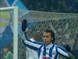 But de tarik Sektioui contre Vitoria Guimaraes