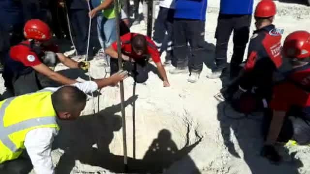 30 Metrelik Çukura Düşen İnşaat İşçisini İtfaiye Kurtardı