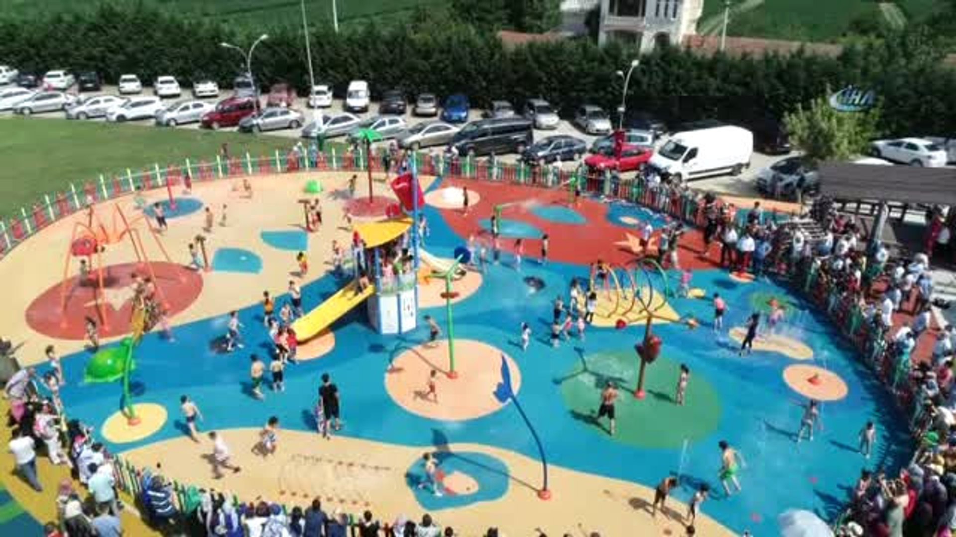 Bursa'nın İlk Su Oyunları Parkı Açıldı... Çocuklar Bu Parkta Serinleyecek -  Dailymotion Video