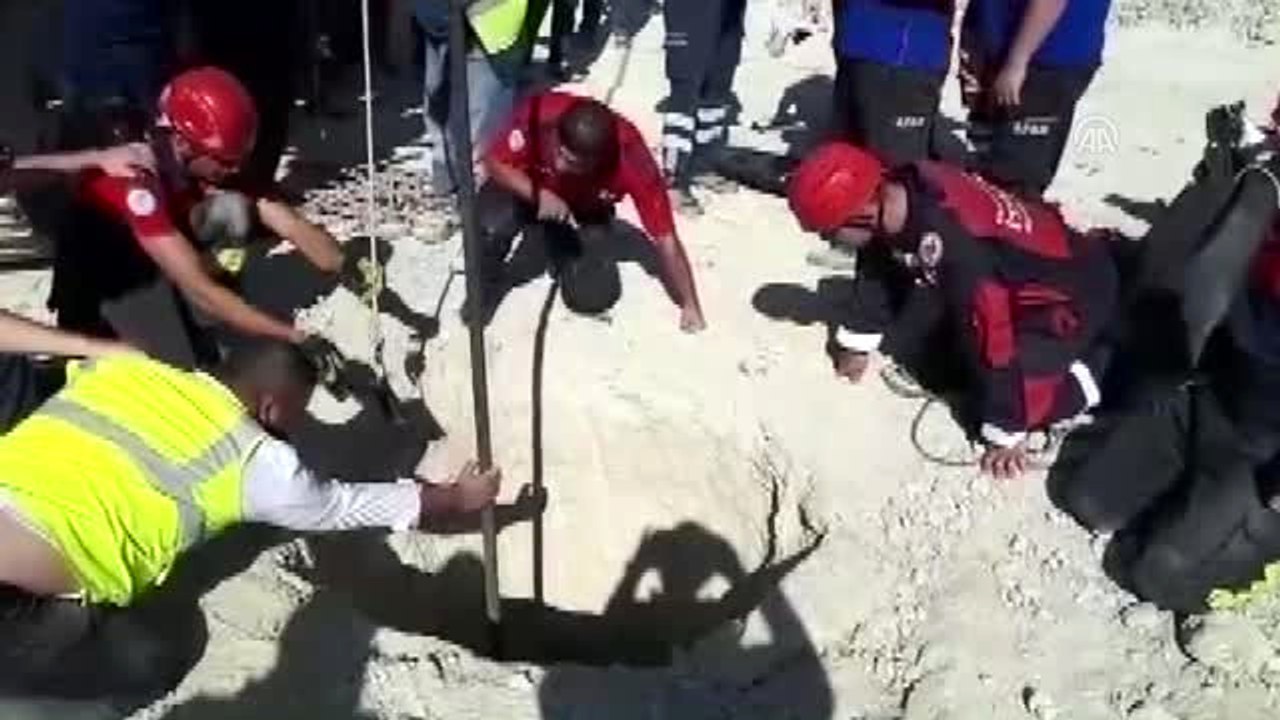 İnşaat Çukuruna Düşen İşçiyi İtfaiye Kurtardı