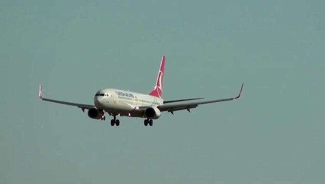 Ce pilote de ligne redécolle au dernier moment lors de l'atterrissage et évite le pire