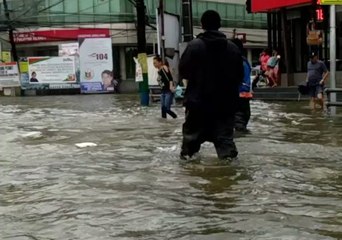 Hundreds Rescued as Flooding Sparks 'State of Calamity' in North Philippines