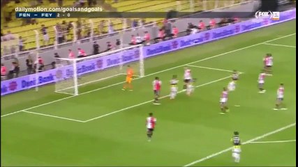 Mathieu Valbuena Header Goal Despite Him Being Very Small vs Feyenoord (3-0)