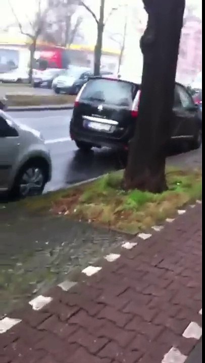 Agent Pipapo Filmt Polizei Besuch bei Berber baraka (720p_30fps_H264-192kbit_AAC)