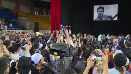 카자흐스탄 피겨 영웅 故 데니스 텐 장례식 엄수 / YTN