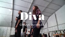 Els artistes de Diva del Cirque du Soleil  es preparen per la posta en escena. Tot està preparat per sorprendre't durant l'espectacle.Los artistas de Diva del