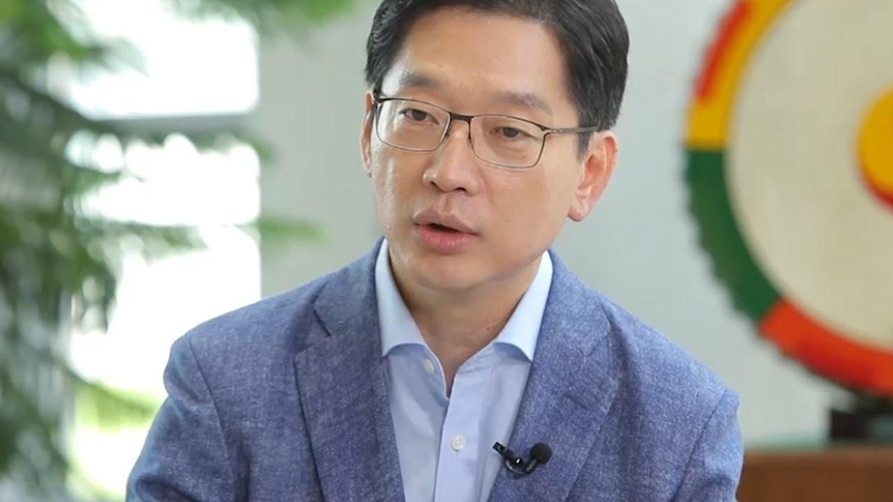 [시사 안드로메다] 김경수, 직접 밝힌 군 면제 사유 "공장 활동 중 다쳐" / YTN