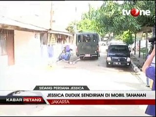 Jessica Berusaha Tegar di Sidang Pertama