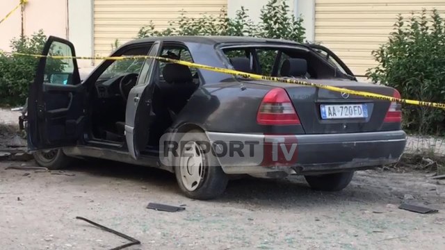 Tritol 'Benz'-it në lagjen 'Çole' të Vlorës, makina shpërthen sapo drejtuesi del prej saj