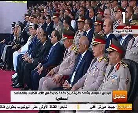 طلبة الكلية الحربية يستعرضون الفنون القتالية بحفل تخرجهم أمام الرئيس السيسى