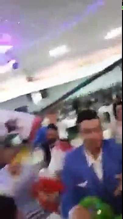 ھەرئێستا، ابو چیچۆ گەیشتە ھانۆڤەر و جمھوری خۆی کۆکردەوە و ھەرەشە لەوانە دەکات کە ھەرەشەیان لێکردبوو.    Abu Chicho