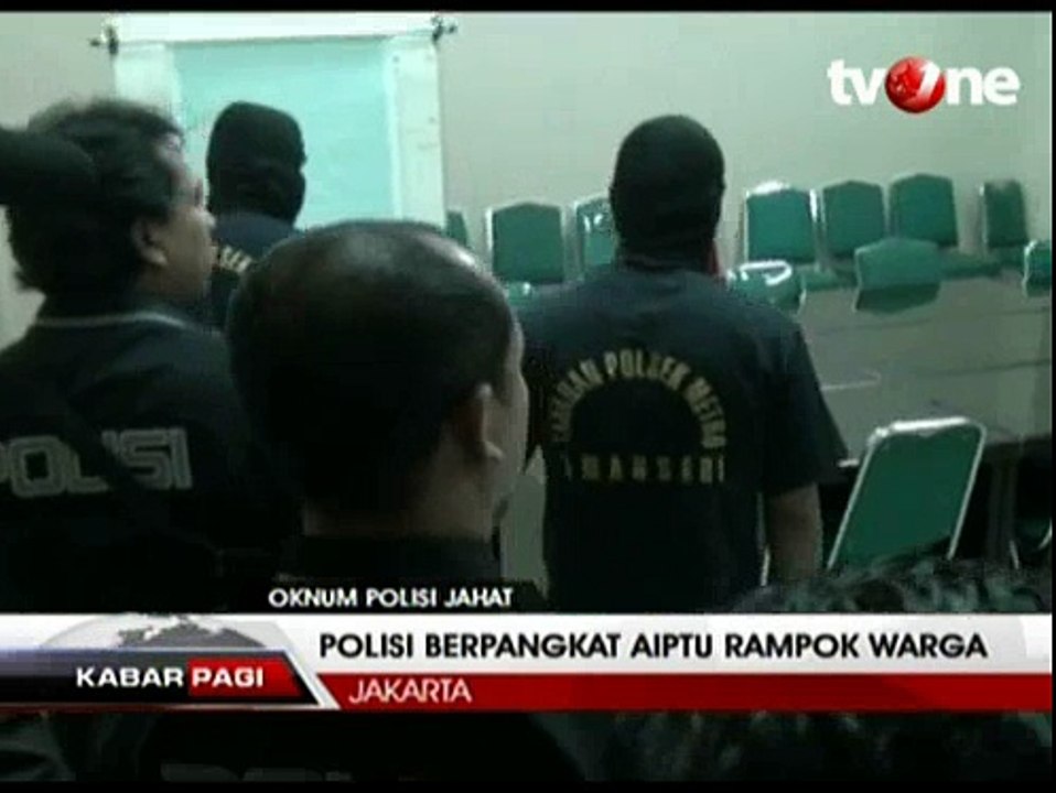 Polisi Berpangkat Aiptu  Rampok Warga