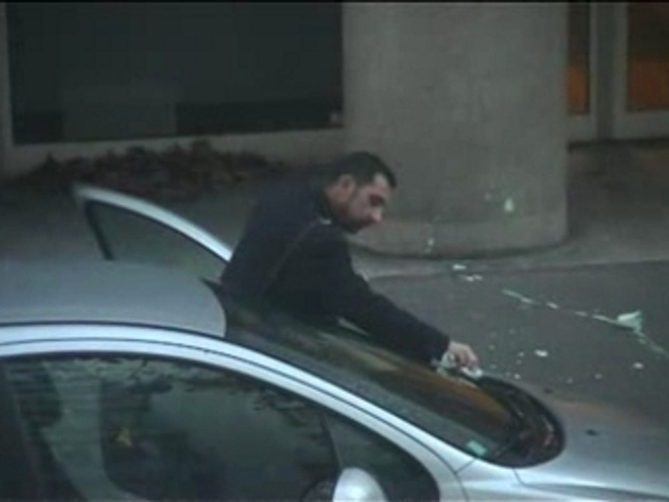 yaourt vert (partie2) Le Blaireau Nettoie Sa Merde