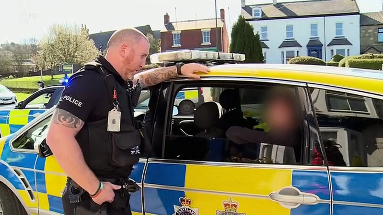 Police Interceptors S13E02 Pursuit and Youths