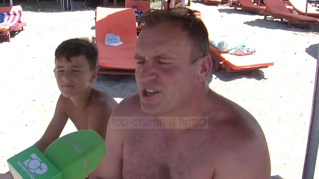Të sfidosh rrugën për të shkuar te Plazhi i Gjeneralit - Top Channel Albania - News - Lajme