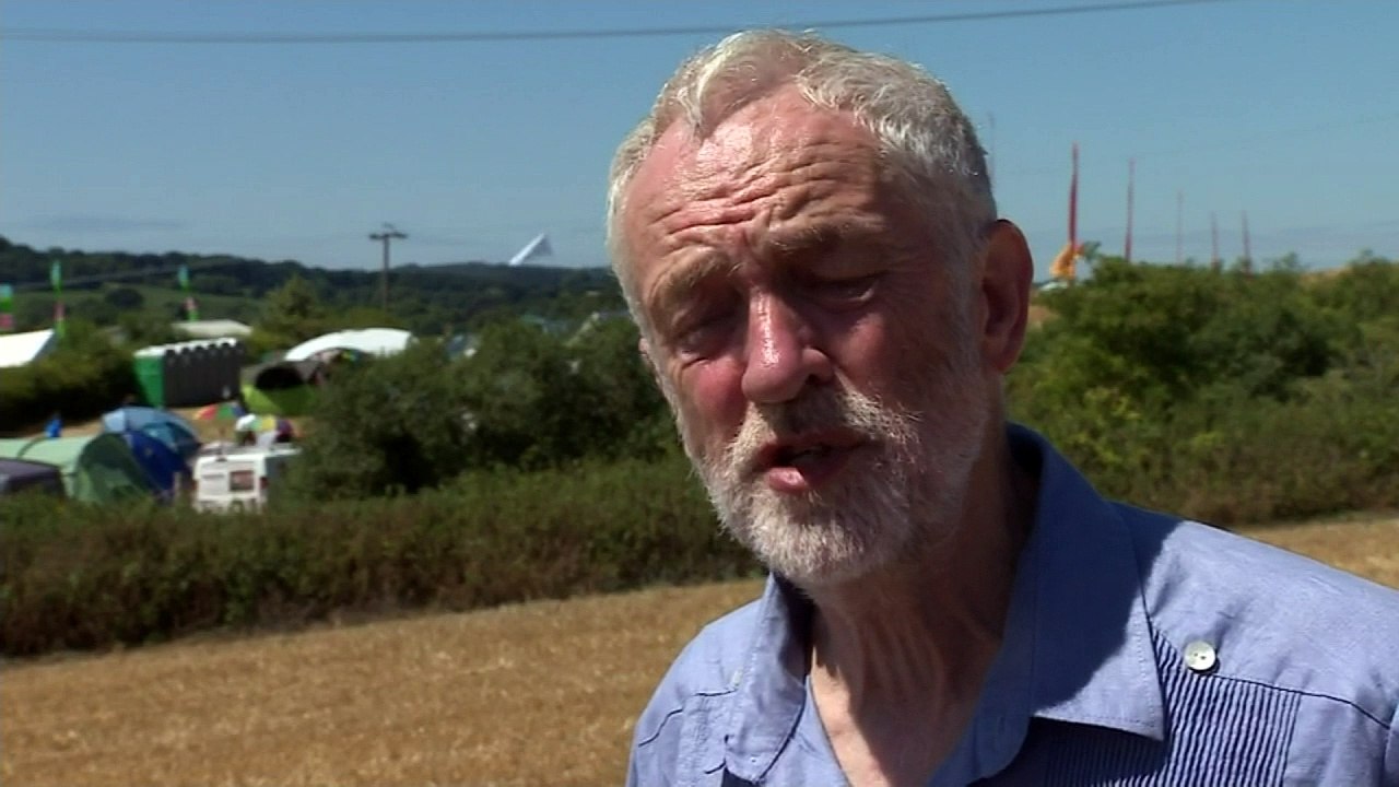 Corbyn seeks to allay fears on anti-Semitism row