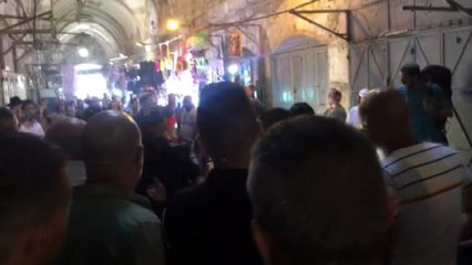 Yahudi Fanatikler Filistinli Esnafa Saldırdı