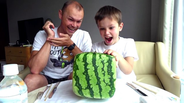 ЗмЕя и кВаДрАТНый АрБУз и МАлЬЧИКИ прОТив ДЕвоЧеК CHalLenGE в Токио 2018