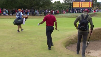 Quelle sortie de bunker de Tiger Woods !!