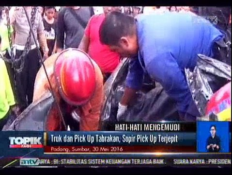 Tabrakan dengan Truk, Sopir Pickup Tewas Terbakar