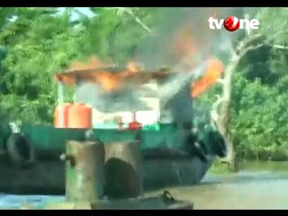 Kapal Pengangkut BBM Terbakar di Indragiri Hilir