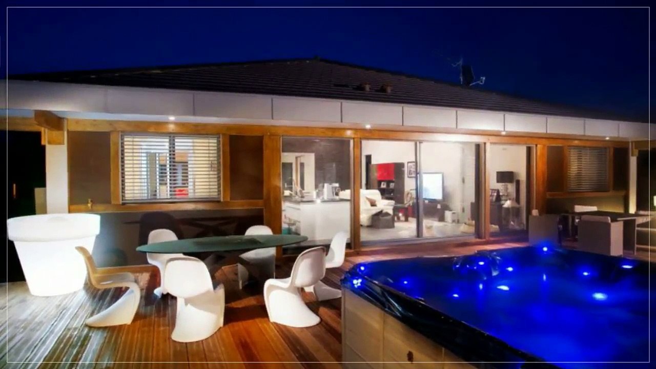 A vendre - Maison - Cessy (01170) - 7 pièces - 238m²