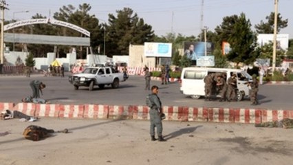 Atentado con 15 muertos enturbia el regreso del vicepresidente afgano Dostum