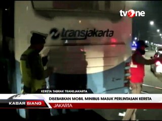 Begini Kondisi Bus TransJakarta yang Ditabrak KA Senja Utama